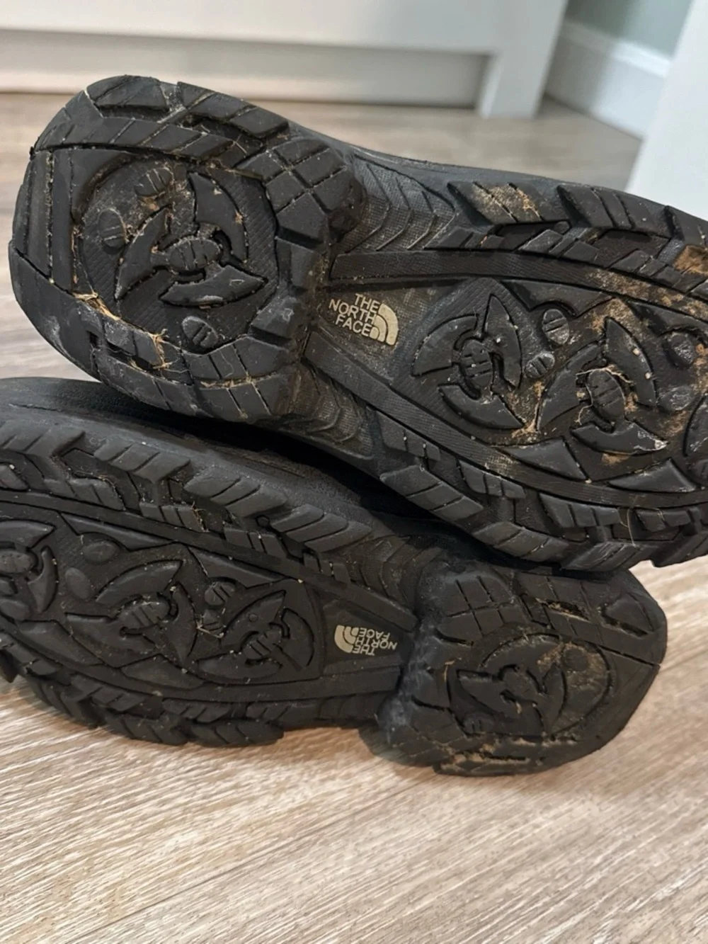 The North Face Kids Black Insulated Snow Boots with Bungee Closure